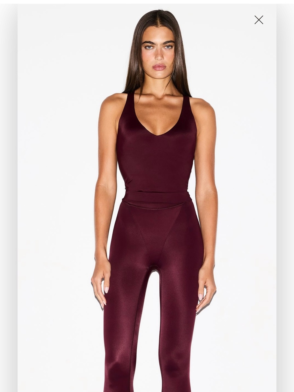 Nike Skims NWT Shine V Neck Tank Currant Sz Small